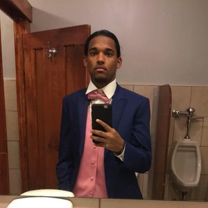 Meet your Posher, Luis